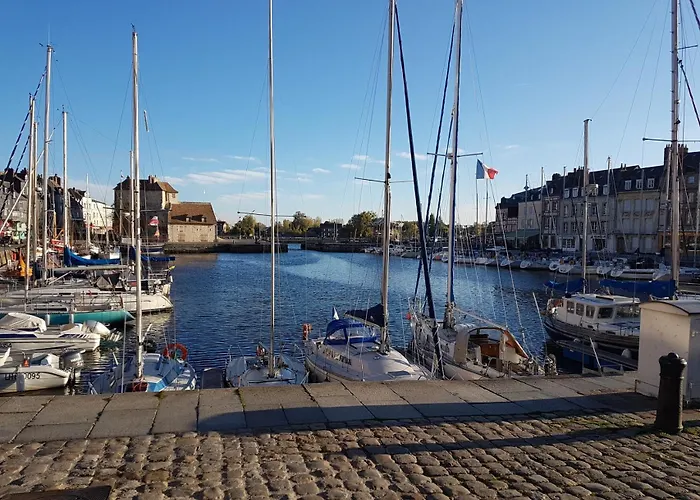 Rosalie Panzió Fiquefleur-Équainville